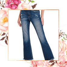 Load image into Gallery viewer, Straight Raw Hem Jeans