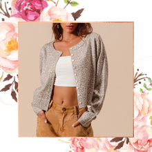 Load image into Gallery viewer, Two Tone Vintage Oat Leo Cardi