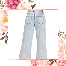 Load image into Gallery viewer, Light Wash Wide Leg Denim