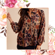 Load image into Gallery viewer, Abstract Leopard Print Button Down Top