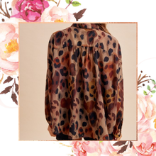 Load image into Gallery viewer, Abstract Leopard Print Button Down Top