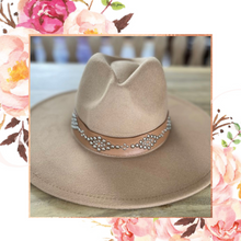 Load image into Gallery viewer, Camel Leather Studded Trim Panama Hat